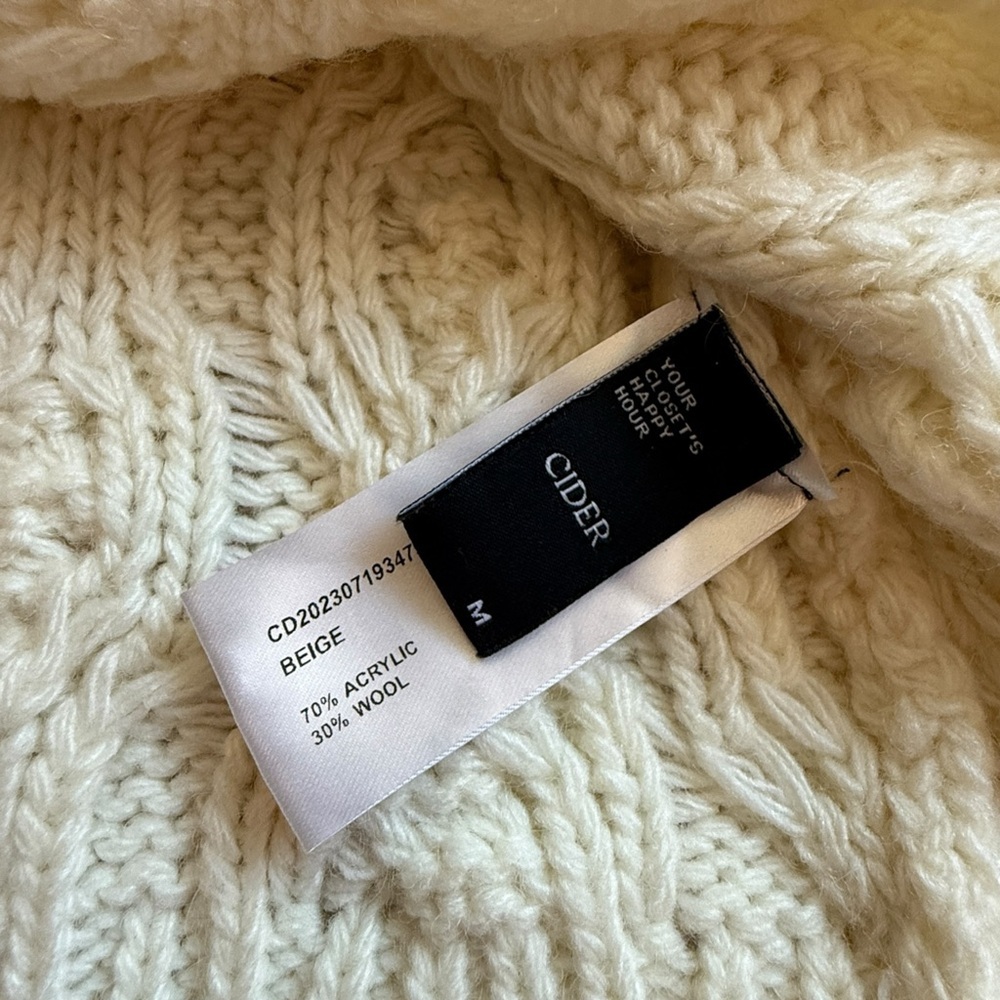Cider Cream Cable Knit Cropped Cardigan - Picture 3 of 6